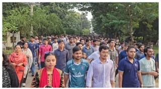 চুয়েটে চলছে কমপ্লিট শাটডাউন কর্মসূচি, দীর্ঘ অচলাবস্থায় বাড়ছে সেশনজটের ঝুঁকি